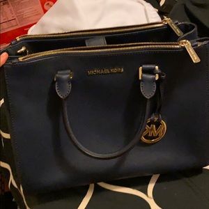 Michael Kors bag. Blue color